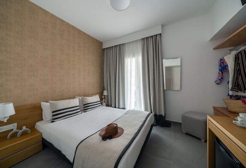 ガーデンビュースタンダードルーム, Silver Beach