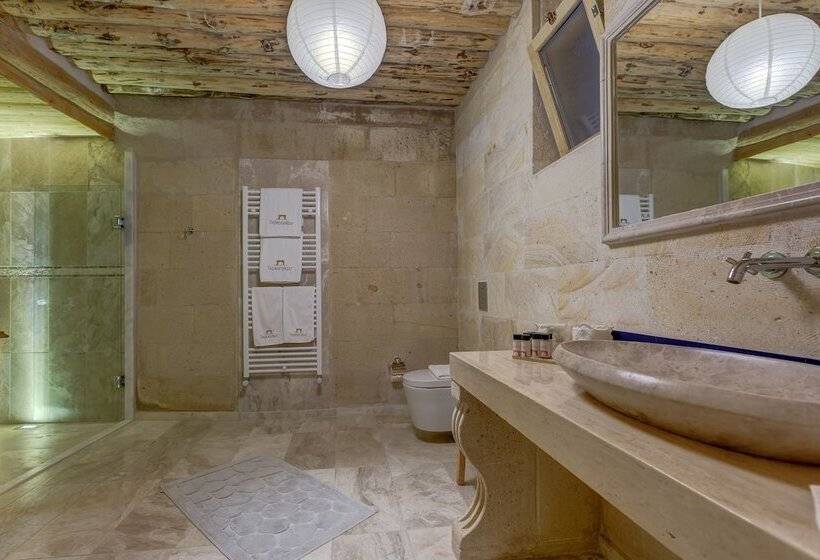 غرفة ديلوكس, Taskonaklar