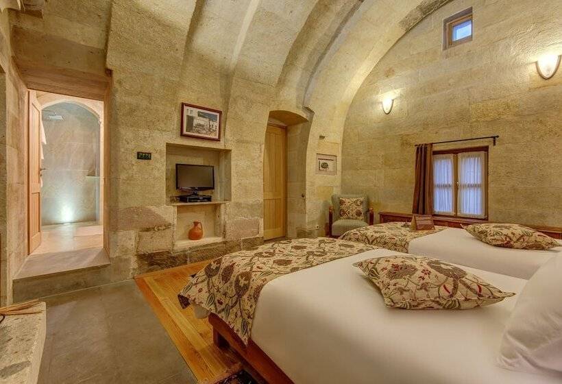 غرفة ديلوكس, Taskonaklar