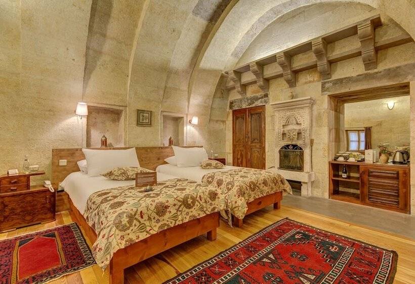 غرفة ديلوكس, Taskonaklar