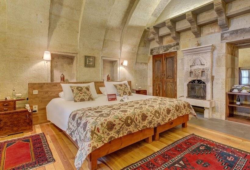 غرفة ديلوكس, Taskonaklar