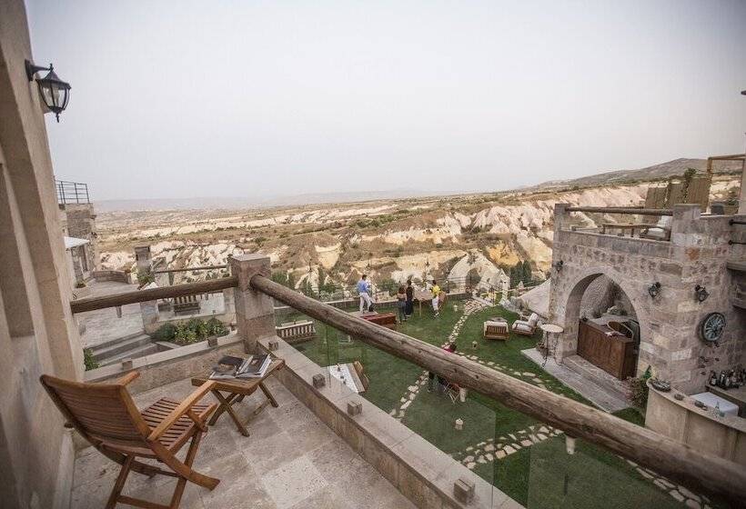 غرفة قياسية مزوَّدة بشُرفة, Taskonaklar