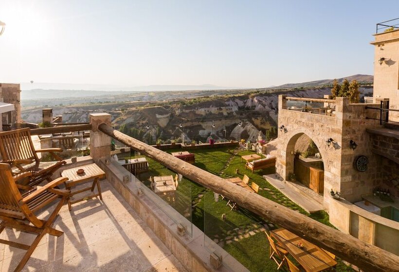 غرفة قياسية مزوَّدة بشُرفة, Taskonaklar