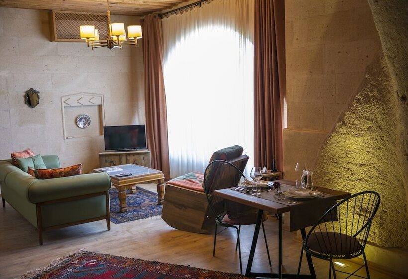 جناح عائلي, Taskonaklar