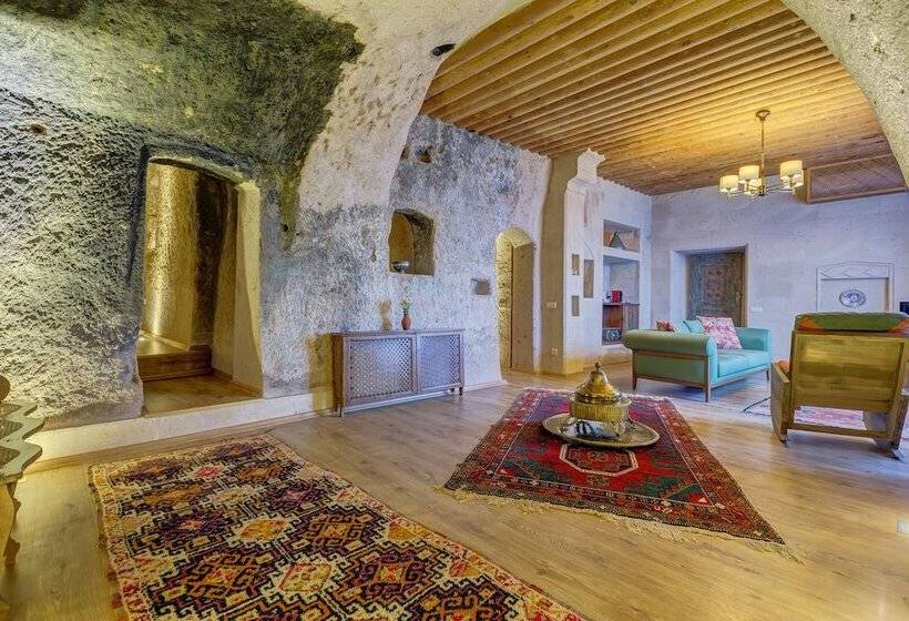 جناح عائلي, Taskonaklar