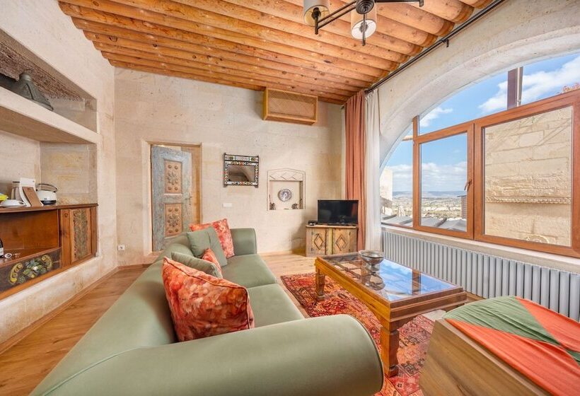 جناح عائلي, Taskonaklar