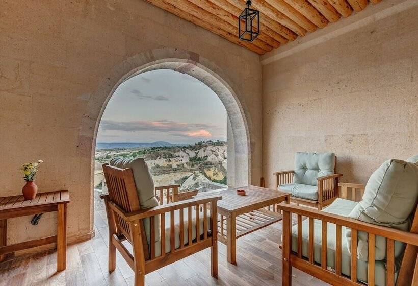 جناح مزوَّد بشرفة, Taskonaklar