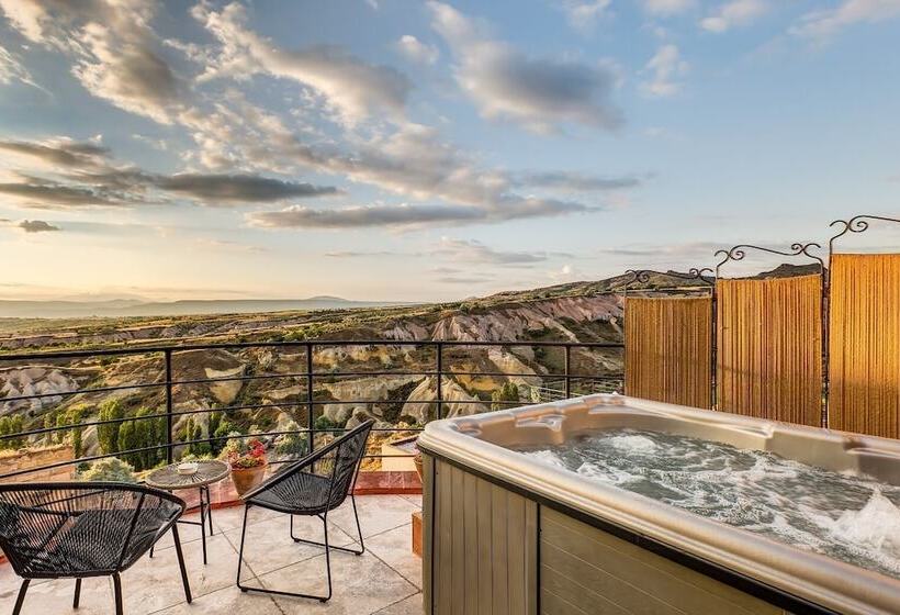 جناح ملكى, Taskonaklar