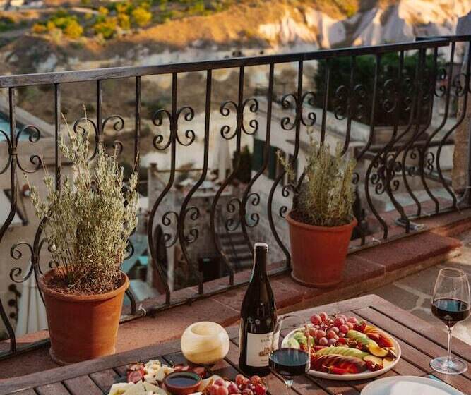 غرفة ديلوكس, Taskonaklar