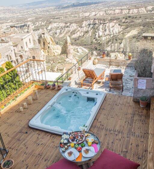 جناح ملكى, Taskonaklar