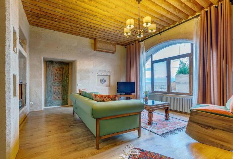 جناح عائلي, Taskonaklar