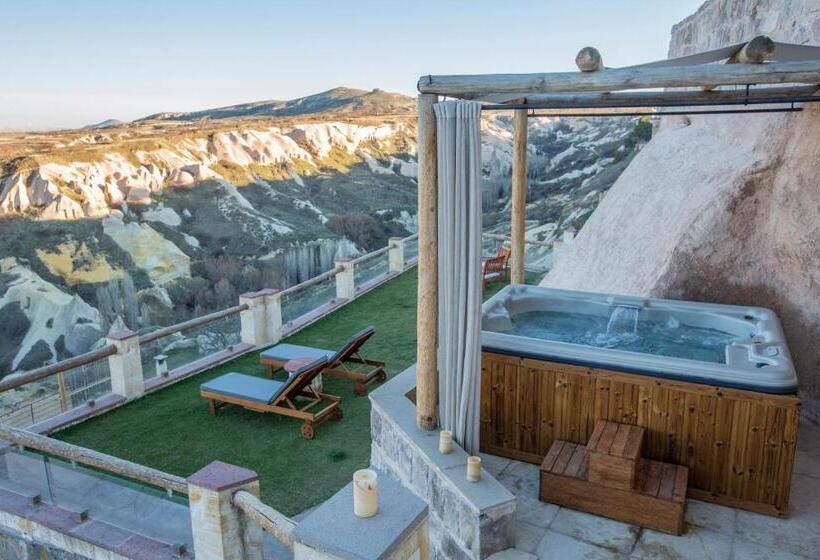 جناح ملكى, Taskonaklar