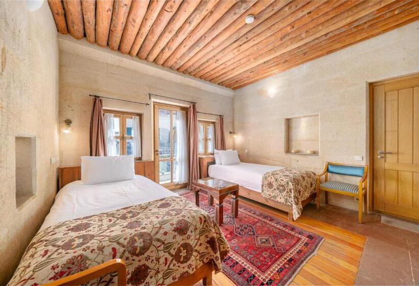 غرفة قياسية مزوَّدة بشُرفة, Taskonaklar