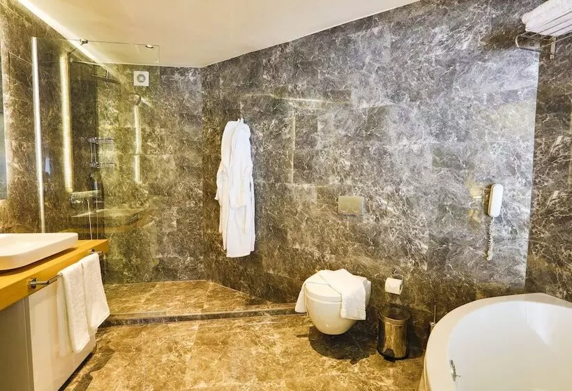 オーシャンビュースイート, Vita Bella Resort & Spa