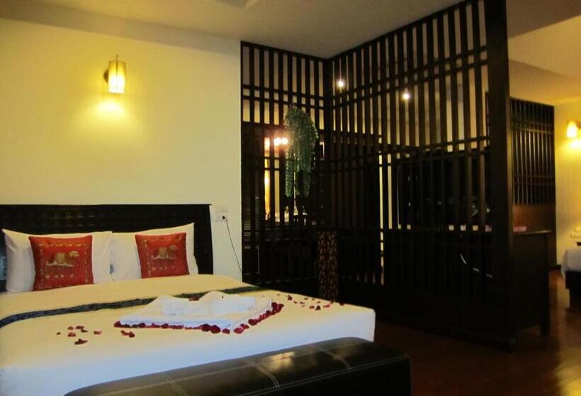 Люкс, Wannara Hotel Hua Hin