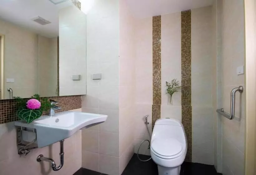 スーペリアールーム, A Te Chumphon Hotel   Sha Plus