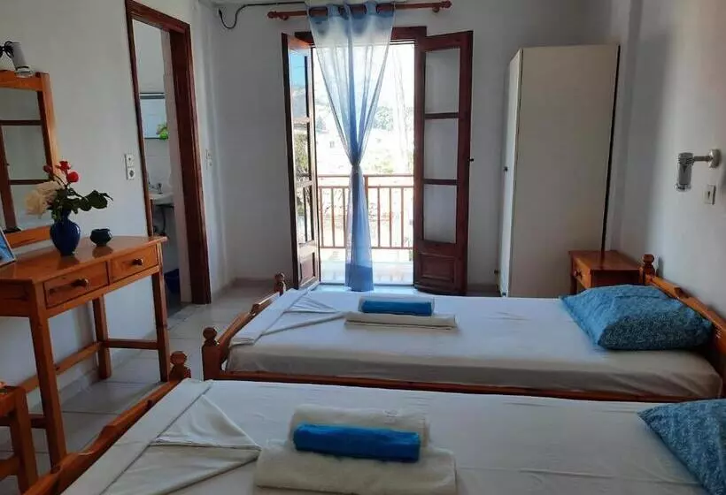 Chambre Economy, Studios Marin
