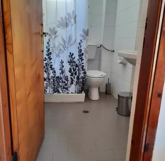 Chambre Economy, Studios Marin