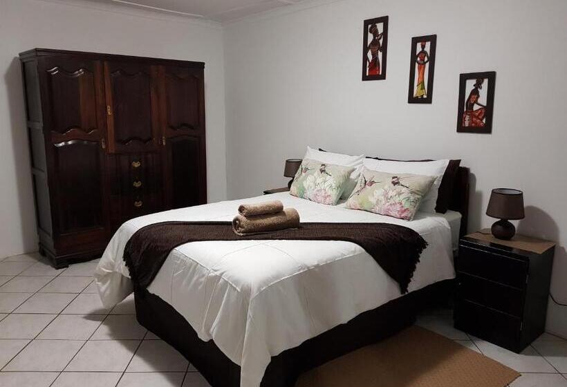 חדר משפחתי, African Dwarf Kingfisher Guesthouse