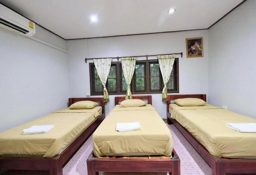 اتاق استاندارد سه نفره, Hormuenlee Resort