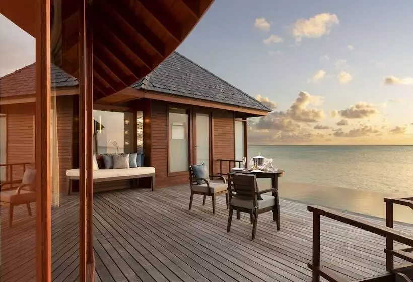 سوییت با استخر, Anantara Dhigu Maldives Resort