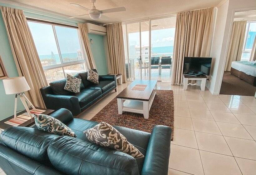 شقة 3 غرف نوم إطلالة جانبية على البحر, Bargara Blue Resort