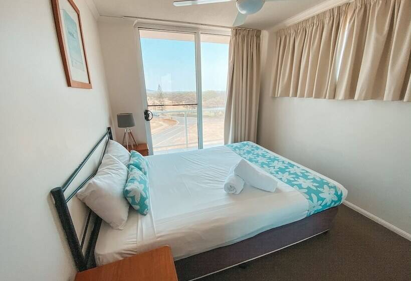 شقة 3 غرف نوم إطلالة جانبية على البحر, Bargara Blue Resort