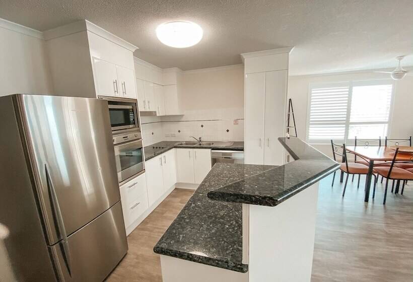 شقة 3 غرف نوم إطلالة جانبية على البحر, Bargara Blue Resort