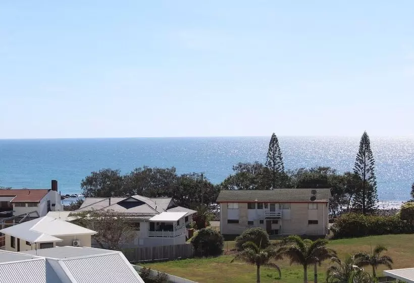 3 Bedroom Apartment Side Sea View, Bargara Blue Resort