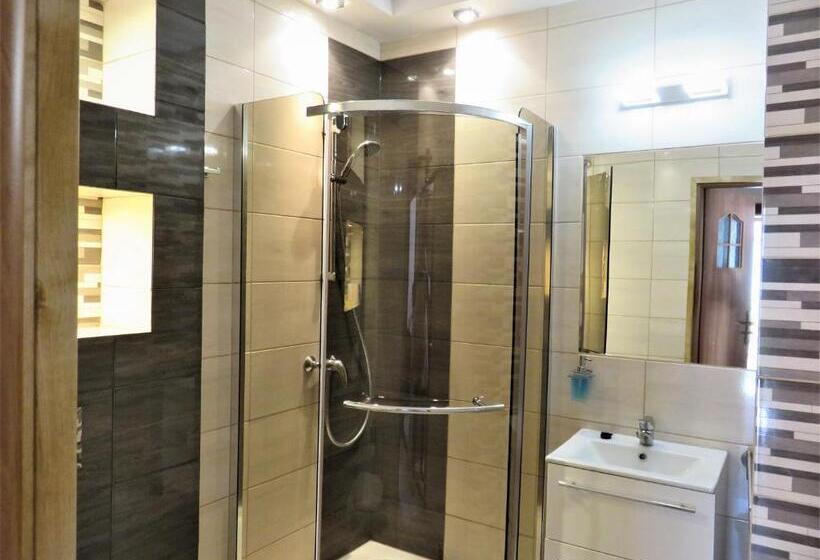 ファミリーステューディオ, Fala Na Wyspie