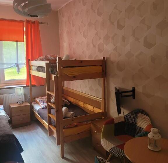 ファミリーステューディオ, Fala Na Wyspie