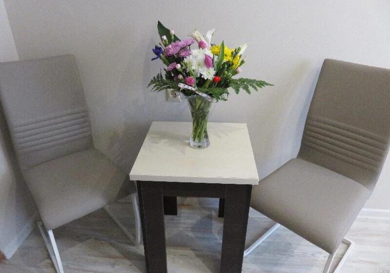 スタンダードシングルルーム, Fala Na Wyspie