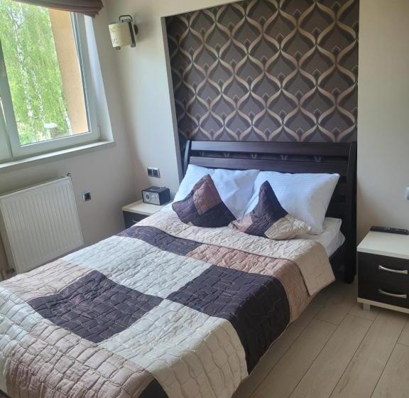 1ベッドルームアパートメント, Fala Na Wyspie