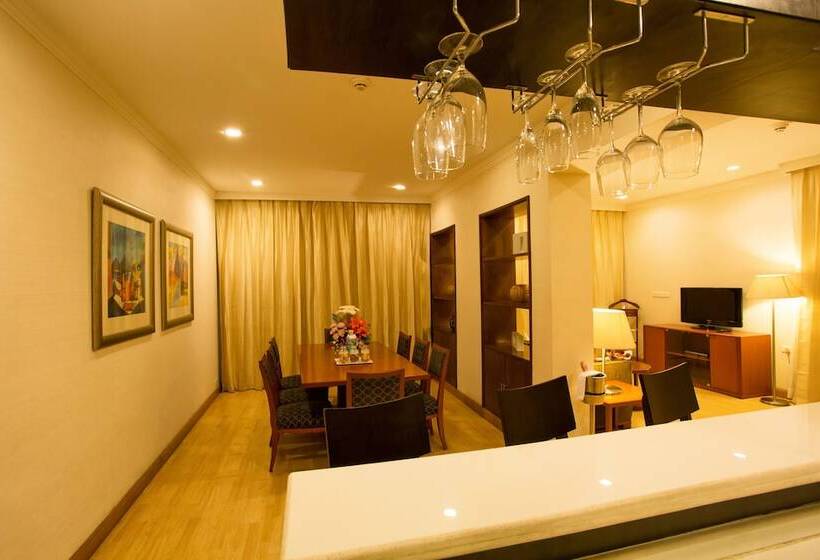 جناح إدارى, Ellaa Hotel Gachibowli