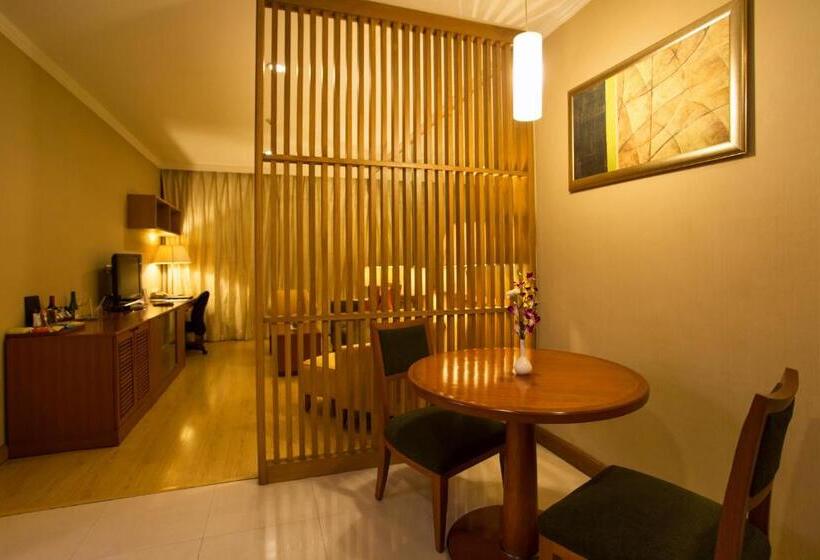 行政套房, Ellaa Hotel Gachibowli