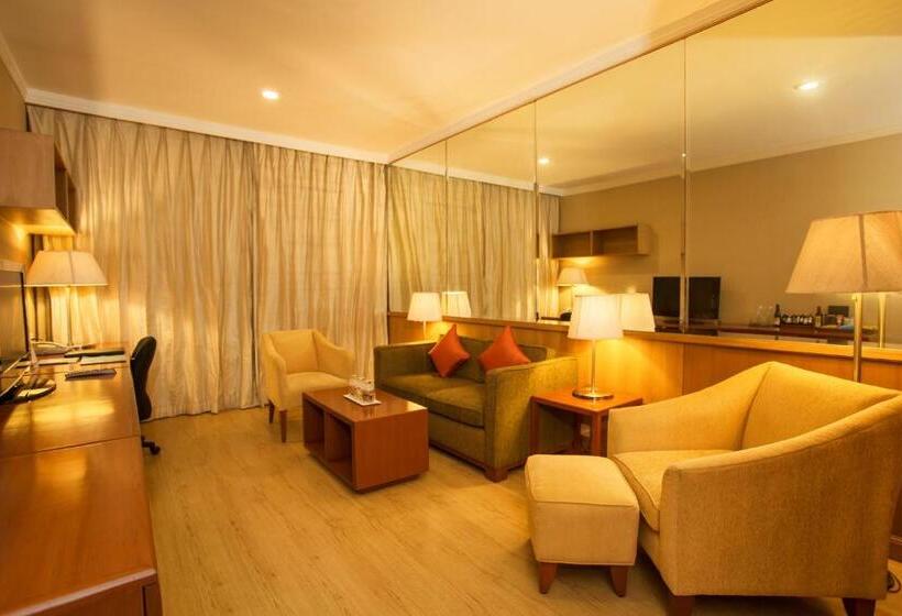 جناح إدارى, Ellaa Hotel Gachibowli