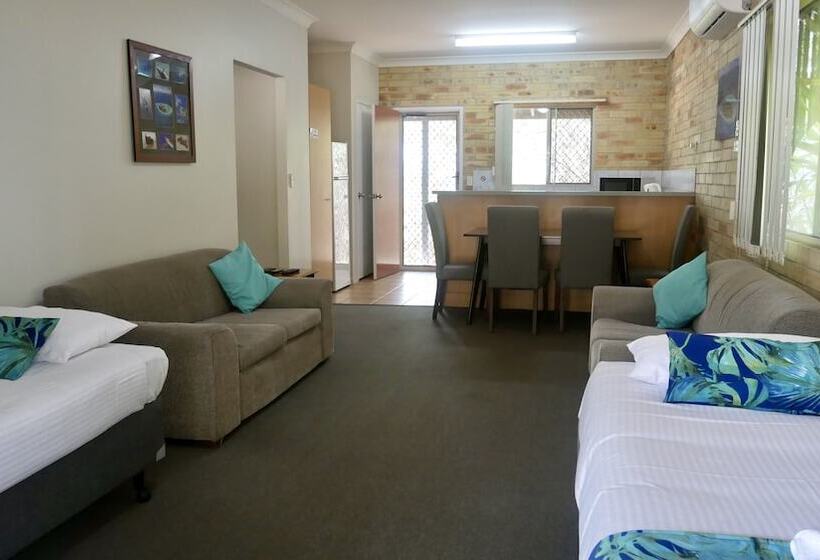 آپارتمان خانوادگی, Emeraldene Inn & Eco-lodge