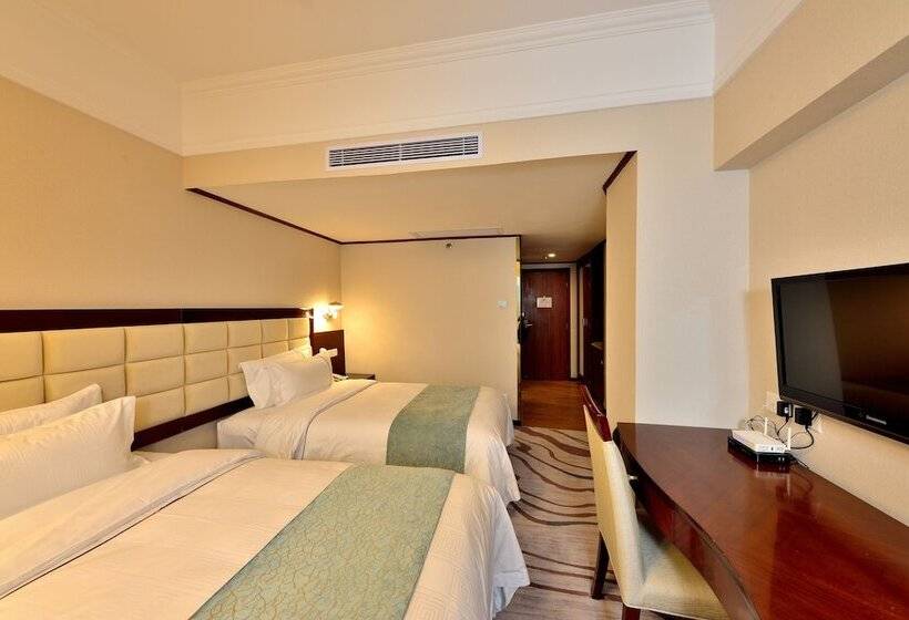 غرفة سوبيريور مطلّة علي النهر, Haijun