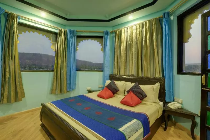 デラックスルーム, Jüsta Lake Nahargarh Palace, Chittorgarh