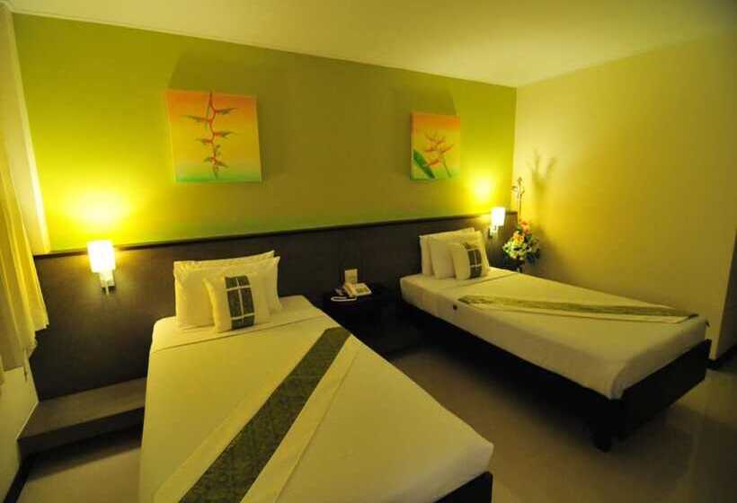 חדר סופריור, Navarat Heritage