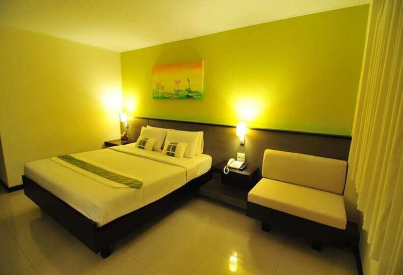 חדר סופריור, Navarat Heritage