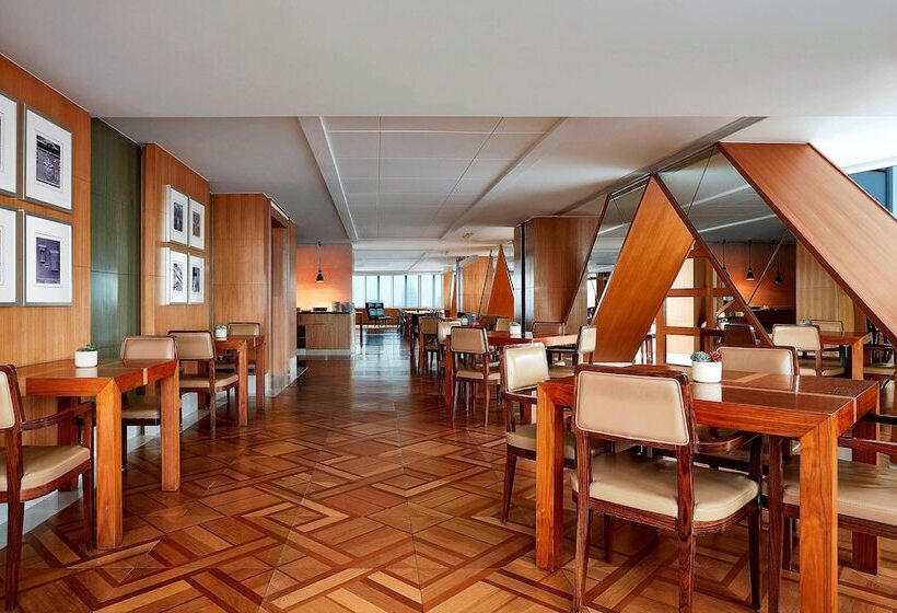 이그제큐티브 스위트, Shanghai Marriott Marquis City Centre