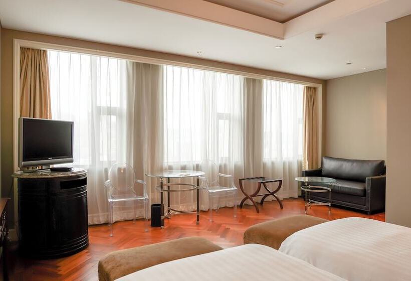 Quarto Deluxe, Sunrise On The Bund