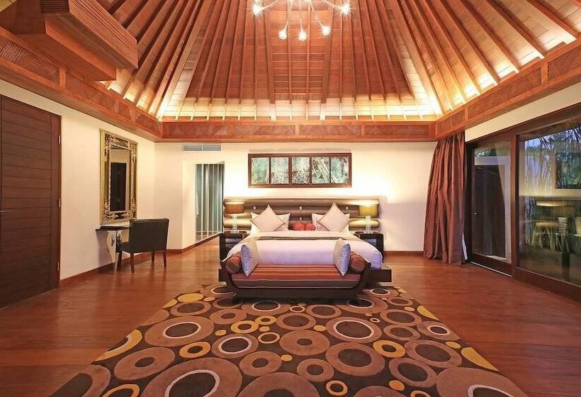 וילה בת 5 חדרים, The Edge Bali