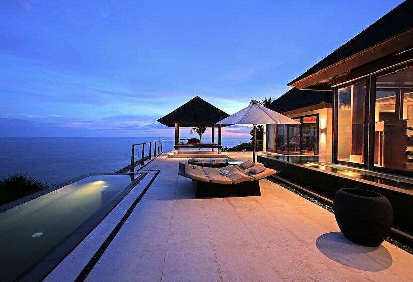 וילה בת 5 חדרים, The Edge Bali