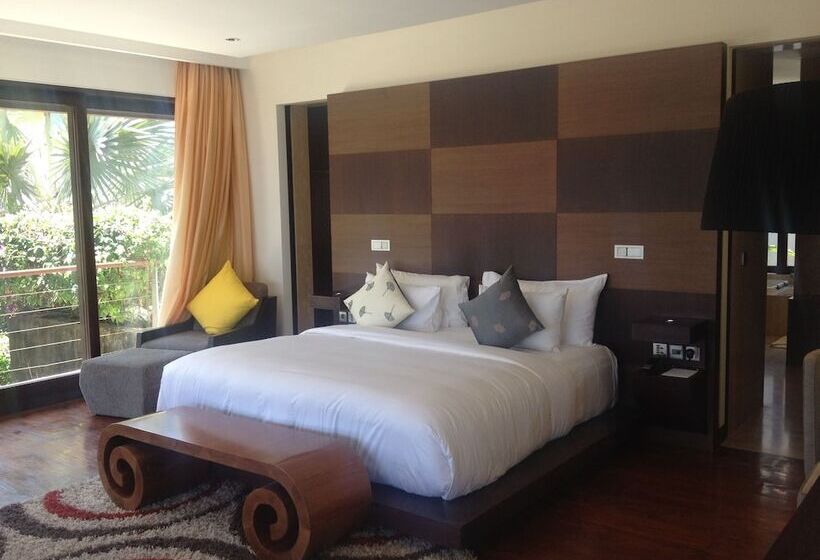 וילת 2 חדרי שינה נוף לים, The Edge Bali