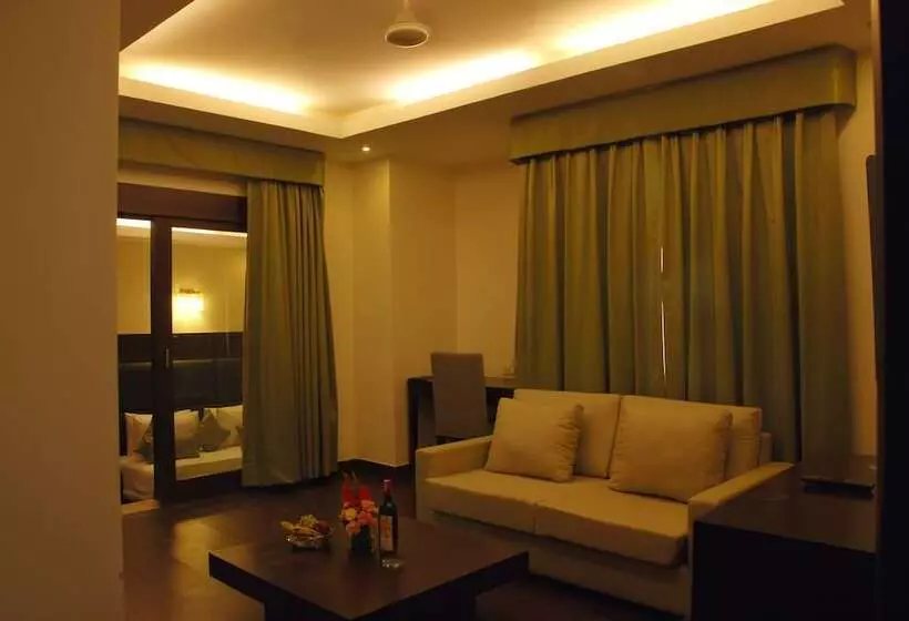 スイート, Jht Hotel