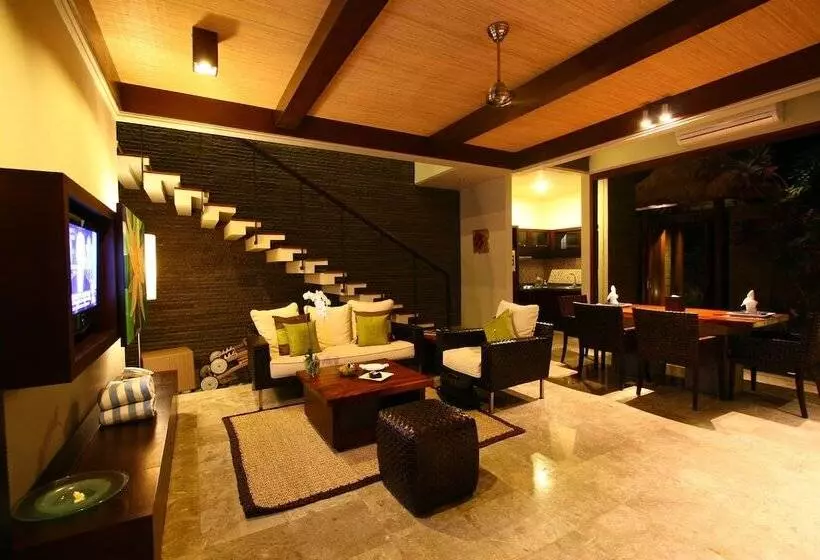 プール付３ベッドルーム　ビラ, Le Jardin Villas Seminyak