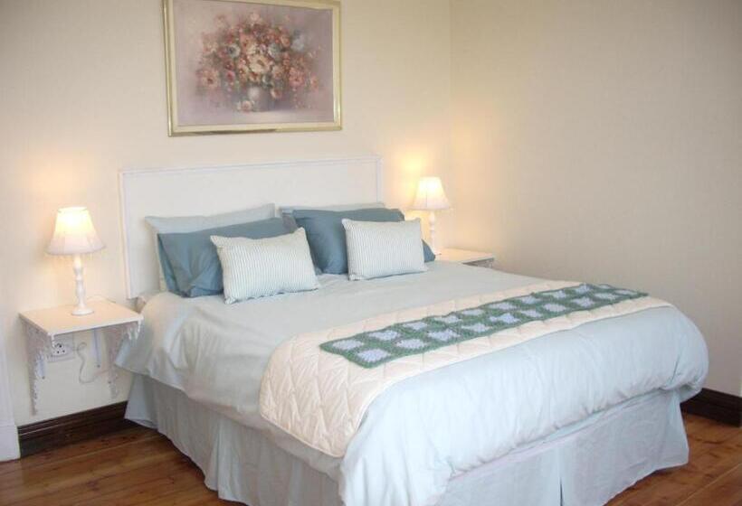 اتاق خانوادگی, Dee S Bnb