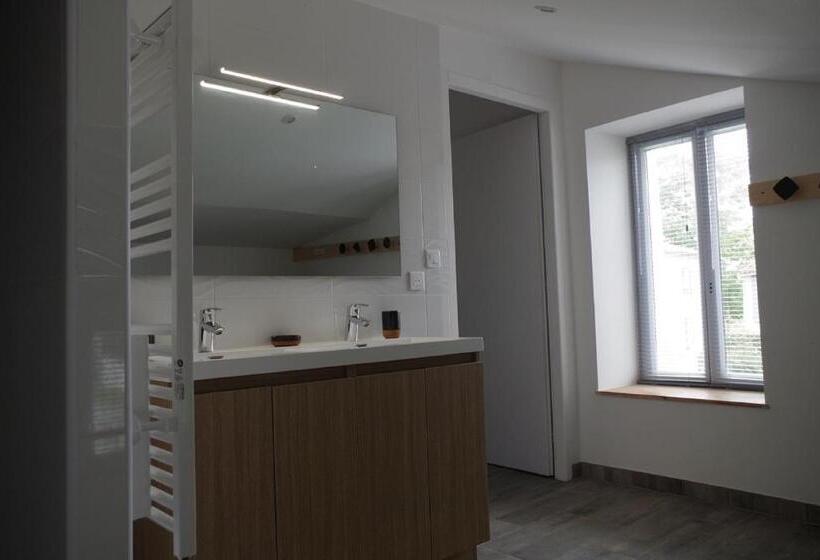 غرفة عائلية, Les Lavandières